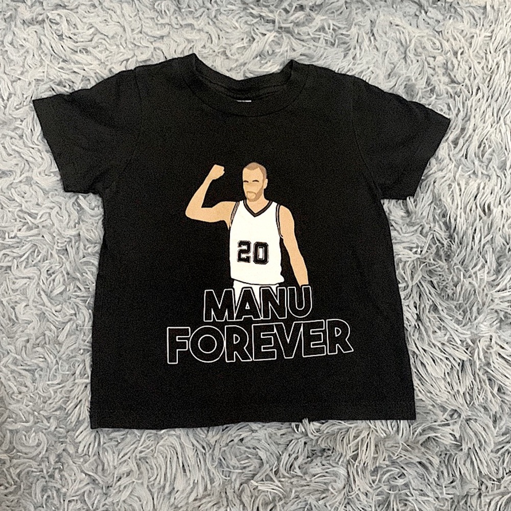 🌹🌹Manu Ginobili shirt size 2T